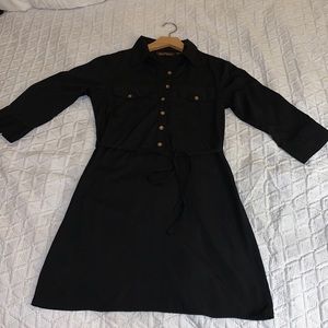 Black short knee collar Dress